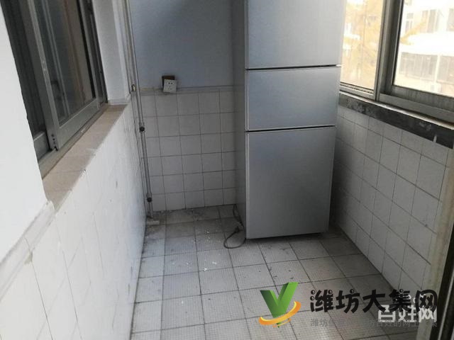 32萬購教師公寓，二樓三室朝陽，領(lǐng)包入住