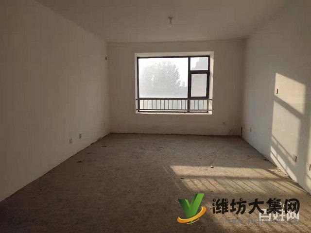 青云郡三室兩廳好房，毛培房給你更大的裝修空間，