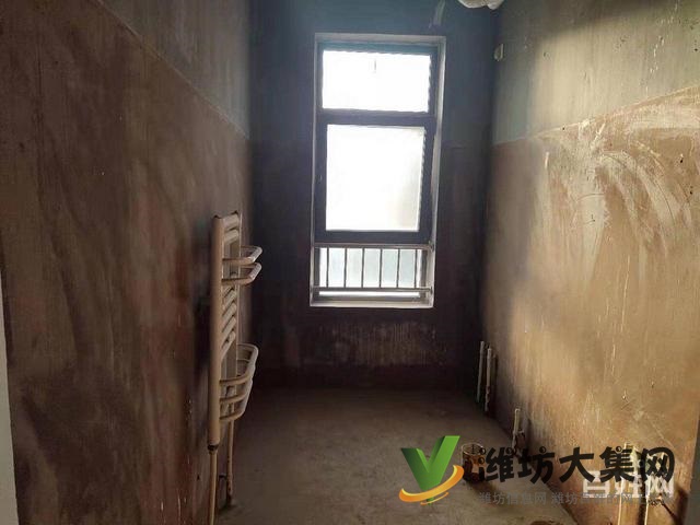 青云郡三室兩廳好房，毛培房給你更大的裝修空間，